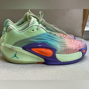 ☄️🔥Jordan Luca 3 🏀 Size 4.5 Big Kids Vapor Green/Cone/Psychic Purple/Hyper Jade